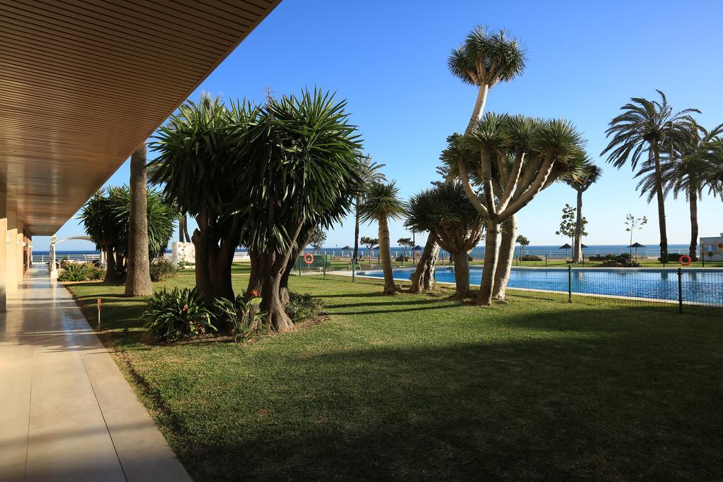 Fabulous Sea View Studio ตอร์เรโมลิโนส ภายนอก รูปภาพ