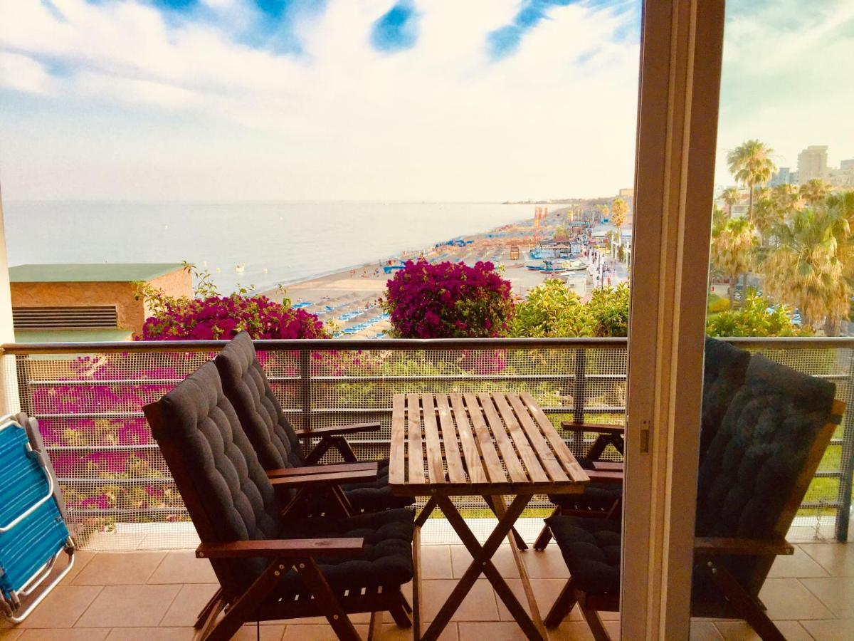 Fabulous Sea View Studio ตอร์เรโมลิโนส ภายนอก รูปภาพ